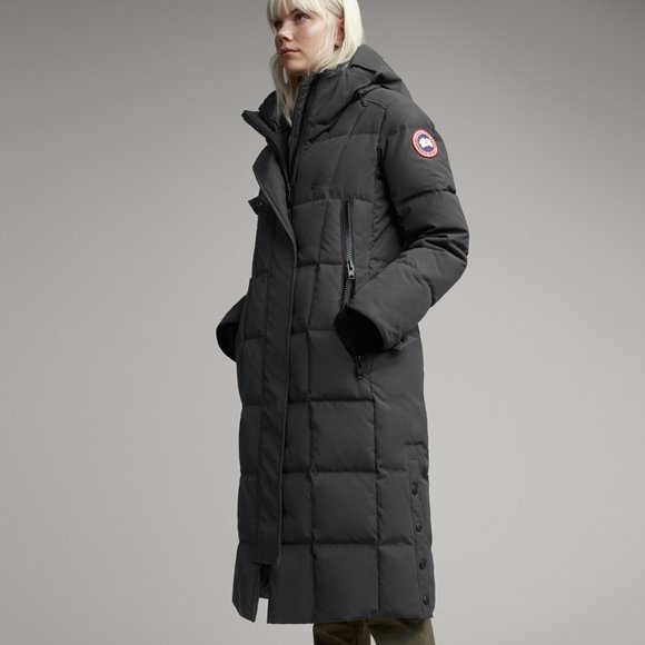 Canada Goose Jackets & Blazers - CANADA GOOSE Elmwood Longline Down Parka - NWOT